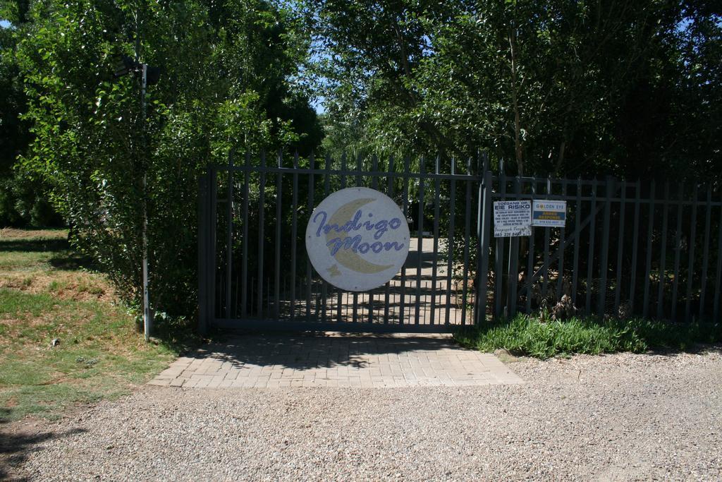 Indigo Moon Guesthouse Lichtenburg Bagian luar foto